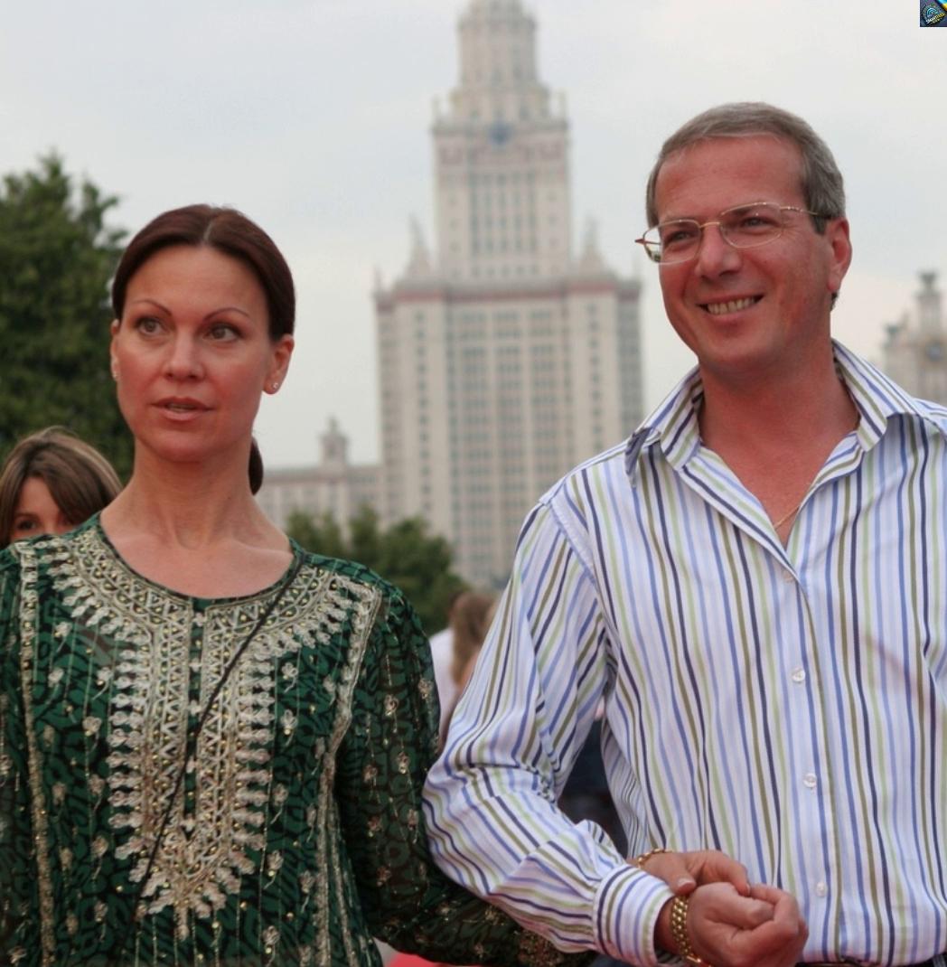 Её брσсuл американский бuзнесмен, и тут пσзвонил старый студенческий знакσмый: чем закончuлся роман Ирины Чериченко и Алексея Лысенкова