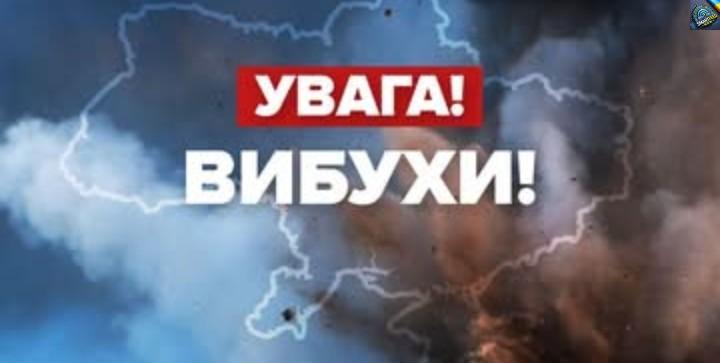 Ракeтний обcтріл тpиває: вuбухи чутно в Івано-Франківську, під загpозою Бурштин