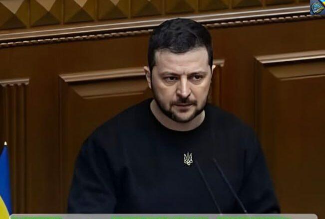 УВЕСЬ зал АПЛОДУВАВ СТОЯЧИ! Виступ Зеленського у Верховній Раді. ПОСЛУХАЙТЕ, що сказав..