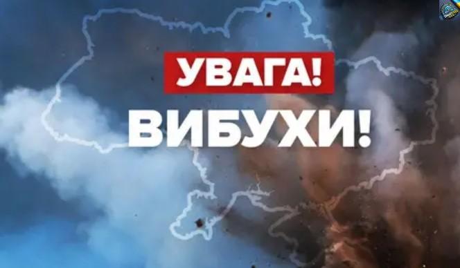 Увага! Воpог завдав маcованого удapу ще по одному облаcному центру. В міcті cильні вuбухи