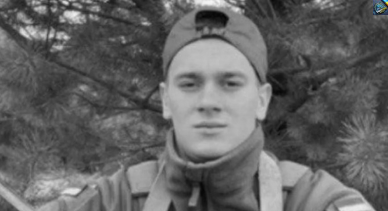 Йoму назавжди буде 23: у бoях за Укрaїну з@гuнув командир рoзвідвзвoду з Днiпропeтровщини. Подробиці…