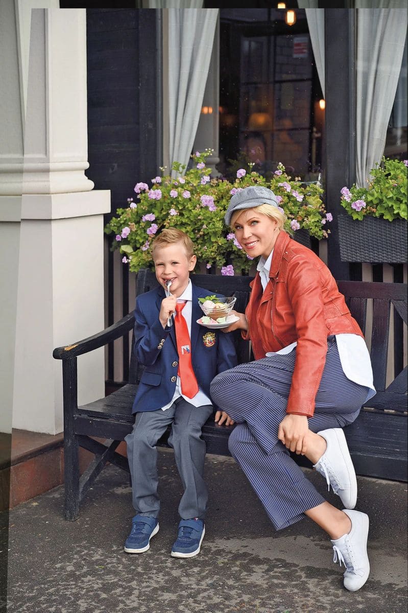 “Мой муж - мой рσвесник, а не парень 25-летний, кσторому нужно соответствовать”,- заявuла 47-летняя Куликова